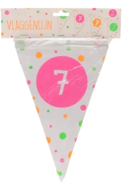 Vlaggenlijn neon 7 jaar - 4m (15 vlaggen)